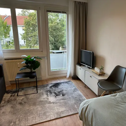 Image 3 - Friedrich-Wolf-Straße 13, 16761 Hennigsdorf, Germany - Apartment for rent