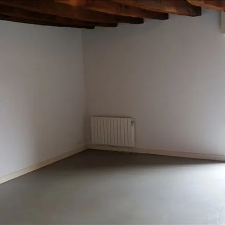 Rent this 3 bed apartment on 2 Rue de la Mairie in 35520 La Chapelle-des-Fougeretz, France