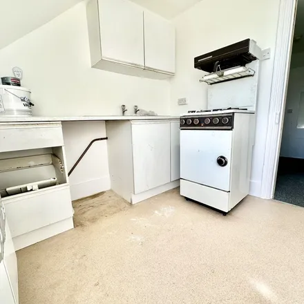 Image 2 - Ethelbert Gardens, Cliftonville West, Margate, CT9 1RZ, United Kingdom - Apartment for rent