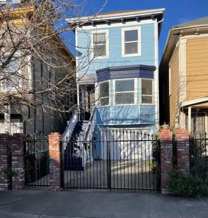 Buy this 3 bed house on 1638 12th Street in Oakland, CA 94626