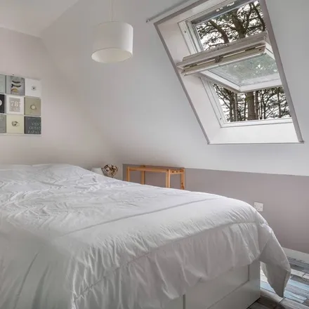 Rent this 2 bed house on Le Pouliguen in Rue de la Minoterie, 44510 Le Pouliguen