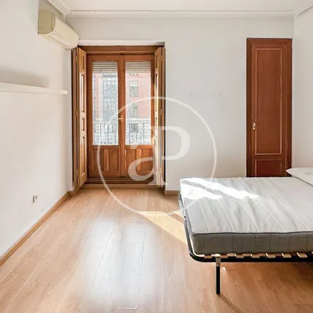 Image 3 - Calle de Diego de León, 35, 28006 Madrid, Spain - Apartment for rent