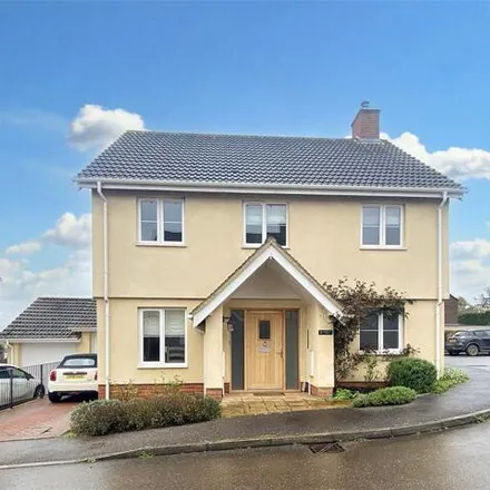 Buy this 4 bed house on Cordwents View in Halberton, EX16 7FF
