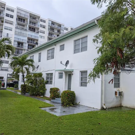 Image 4 - 7821 Byron Avenue, Miami Beach, FL 33141, USA - Duplex for sale