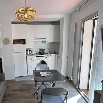 Image 5 - Marseille, Bouches-du-Rhône, France - Apartment for rent