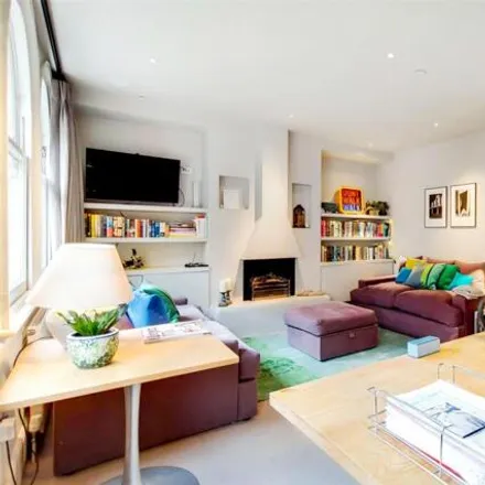 Image 4 - 61;62 St. Martin's Lane, London, WC2E 9BP, United Kingdom - Room for rent