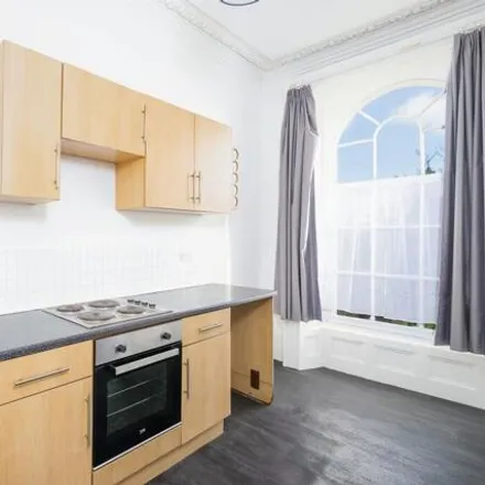 Image 3 - 14 Caroline Place, Plymouth, PL1 3PS, United Kingdom - Apartment for sale