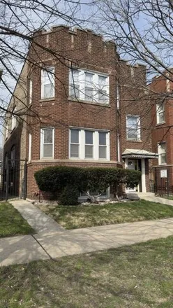 Image 2 - 7948 South Lafayette Avenue, Chicago, IL 60628, USA - House for sale