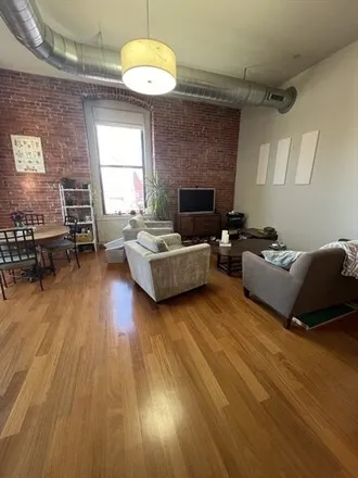 Image 4 - 125 B Street, Boston, MA 02127, USA - Apartment for rent