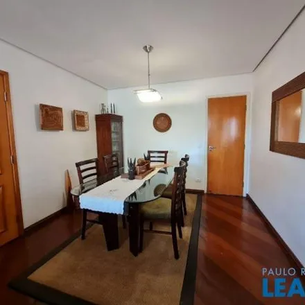 Buy this 3 bed apartment on Rua Lauro Muller 202 in Vila Hamburguesa, São Paulo - SP