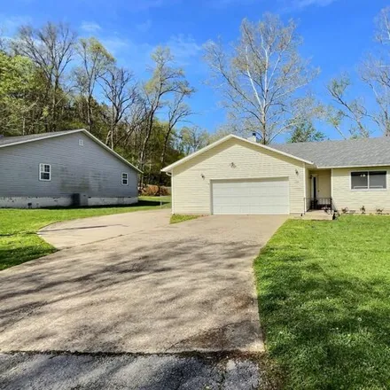 Buy this 3 bed house on 160 Bradford Street in Hollister, MO 65672
