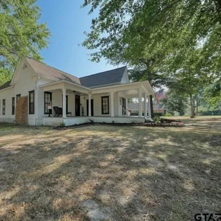 Image 2 - 209 Francis Drive, Lindale, TX 75771, USA - House for sale