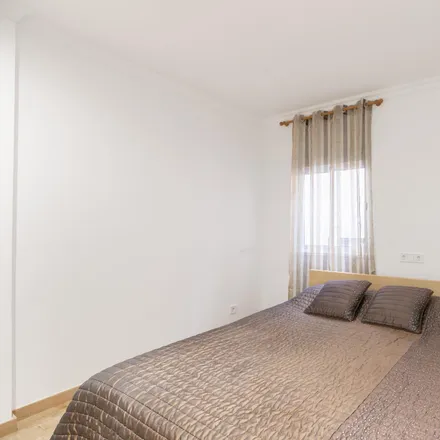 Rent this 3 bed apartment on Carrer de la Maladeta in 24, 08016 Barcelona