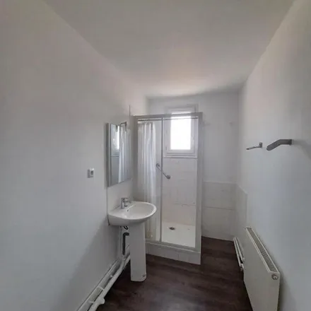 Rent this 3 bed apartment on 18 bis Boulevard Jules Ferry in 38190 Villard-Bonnot, France