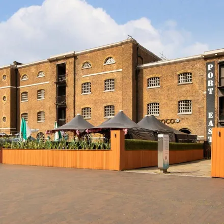 Rent this 2 bed apartment on The Sipping Room in 16 Hertsmere Road, Canary Wharf