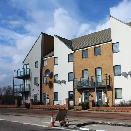 Rent this 4 bed townhouse on Countess Way in Monkston, MK10 7JL