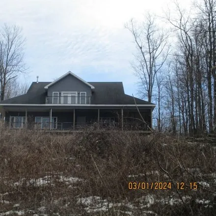 Buy this 4 bed house on 286 River Road East in Morristown, City of Ogdensburg