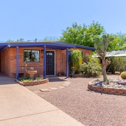 Buy this 2 bed house on 4412 East Waverly Street in Tucson, AZ 85712