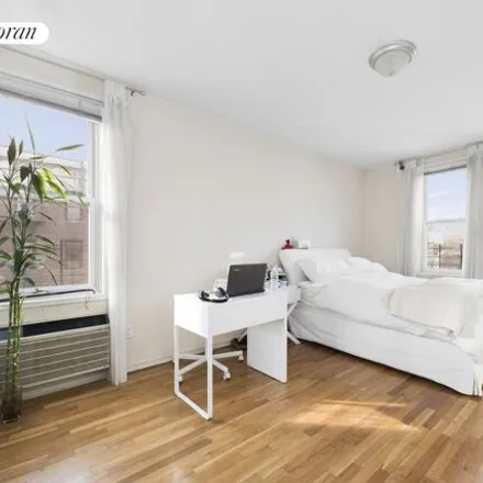 Image 3 - 800 Ocean Parkway, New York, NY 11230, USA - Apartment for sale