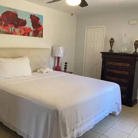 Rent this 1 bed apartment on Davenport in FL, 33836