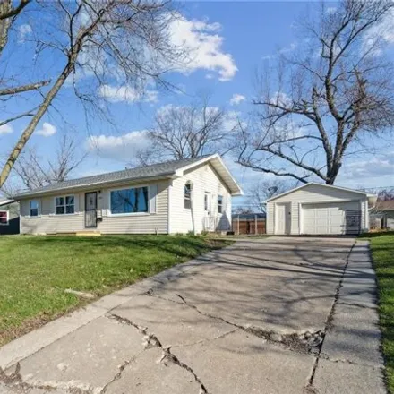 Buy this 3 bed house on 2250 17th Avenue in Marion, IA 52302