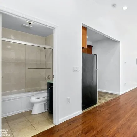 Image 2 - 305 West 123rd Street, New York, NY 10027, USA - Townhouse for sale