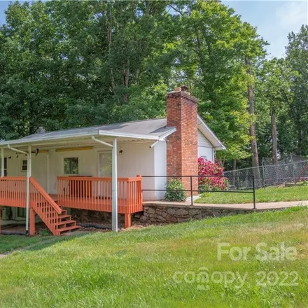 Buy this 2 bed house on 637 Deaverview Road in Deaver View, Asheville