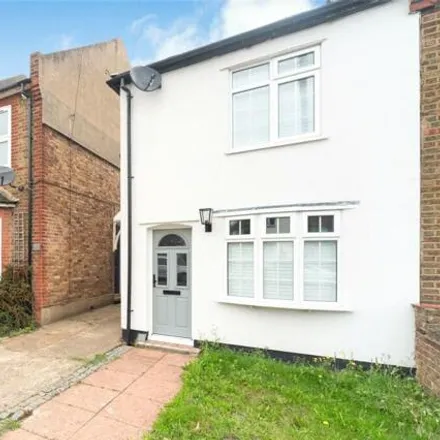 Buy this 2 bed duplex on Clayton Road in London, KT9 1NQ