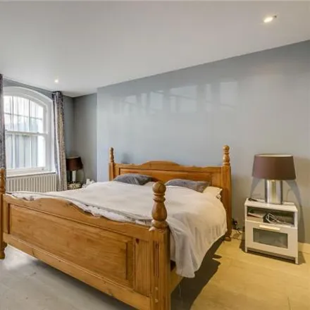 Image 4 - 27 Cleveland Terrace, London, W2 6QH, United Kingdom - Room for rent