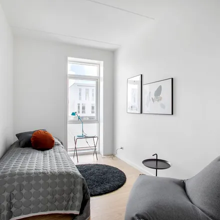 Rent this 5 bed apartment on Poul Anker Bechs Vej 279 in 9200 Aalborg SV, Denmark