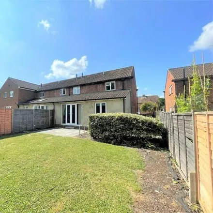 Rent this 7 bed house on 2 Broomfield in Guildford, GU2 8LH