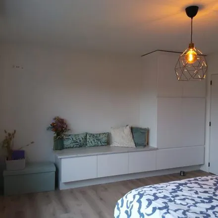 Rent this 4 bed apartment on Brielstraat 1B in 3272 Scherpenheuvel-Zichem, Belgium