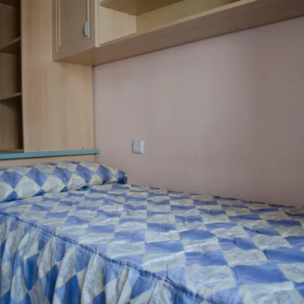 Rent this 4 bed room on Madrid in Calle de la Hacienda de Pavones, 264