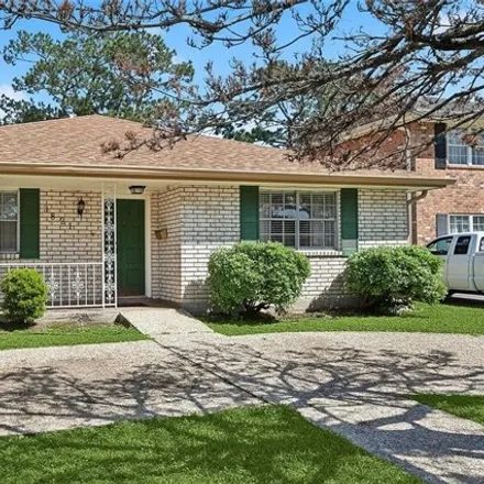 Buy this 3 bed house on 3821 Clearview Parkway in Pontchartrain Gardens, Metairie