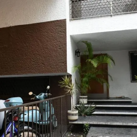 Buy this 4 bed house on Circuito Misioneros 20 in 53100 Ciudad Satélite, MEX