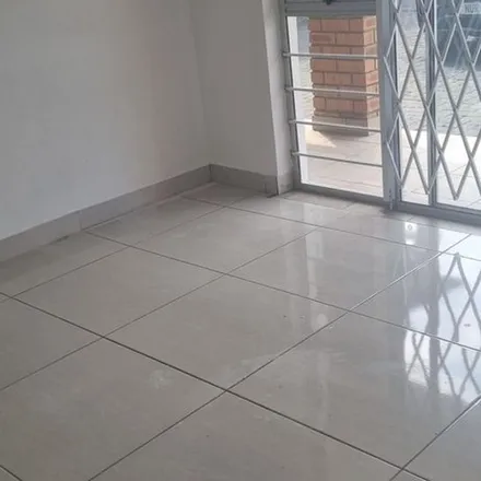 Image 4 - Jabu Ngcobo Drive, Mt. Vernon, Verulam, South Africa - Apartment for rent