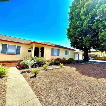 Rent this 2 bed house on 843 Meadow Avenue in Gateley, Pinole