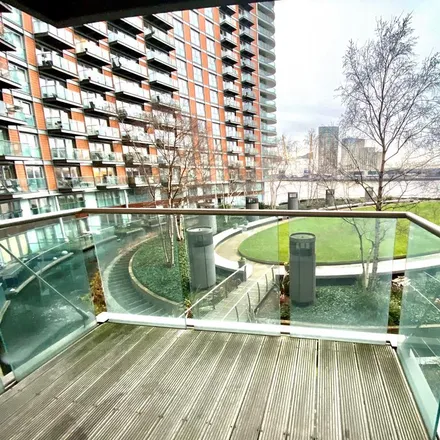 Image 6 - New Providence Wharf, 1 Fairmont Avenue, London, E14 9RF, United Kingdom - Apartment for rent
