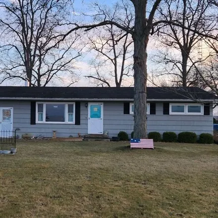 Buy this 3 bed house on 11878 Wapakoneta-Buckland Road in Auglaize County, OH 45895