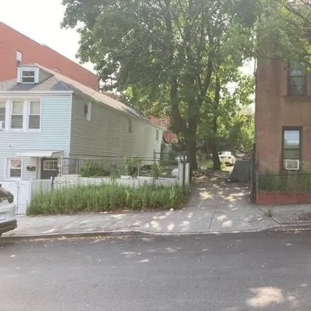 Image 5 - 4323 Boyd Ave, New York, 10466 - House for sale