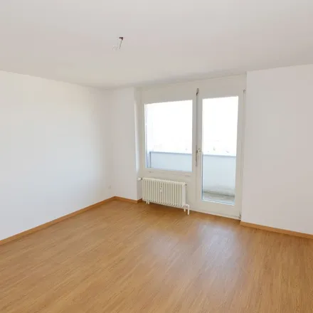 Rent this 4 bed apartment on Listrigstrasse 12 in 6020 Emmen, Switzerland