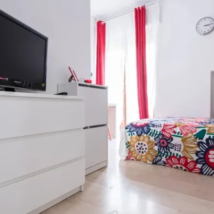 Rent this 5 bed room on Via Giuseppe Romita in 20127 Milan MI, Italy
