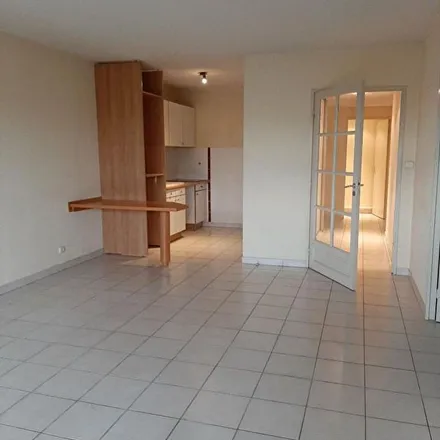 Rent this 1 bed apartment on 12 Place Saint-Marc in 30400 Villeneuve-lès-Avignon, France