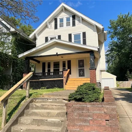 Buy this 4 bed house on 417 Crestwood Avenue in Akron, OH 44302