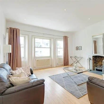 Rent this 5 bed apartment on 2 Belsize Park Gardens in London, NW3 4LD