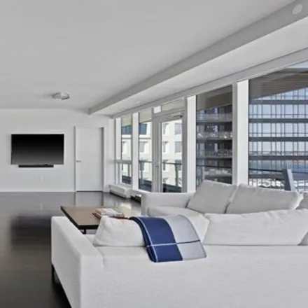 Image 2 - Savr, 150 Seaport Boulevard, Boston, MA 02210, USA - Condo for sale