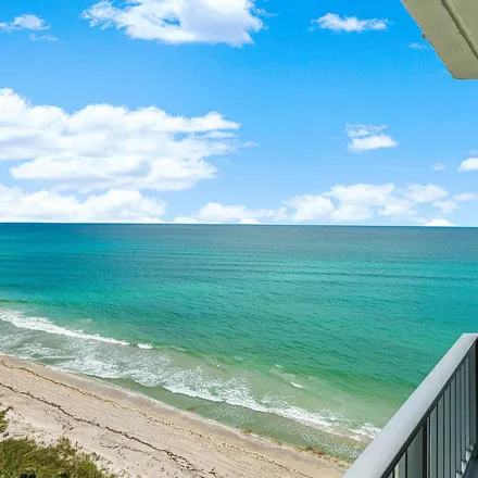 Image 9 - 5180 North Ocean Drive, Palm Beach Isles, Riviera Beach, FL 33404, USA - Apartment for rent