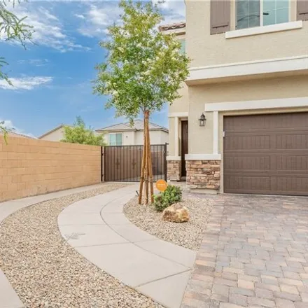 Image 3 - Carsin Wayne Court, North Las Vegas, NV 89031, USA - House for sale