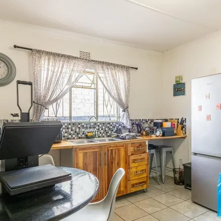 Image 3 - TC Newman Hospital, Rosary Street, Charleston Hill, Paarl, 7646, South Africa - Apartment for rent