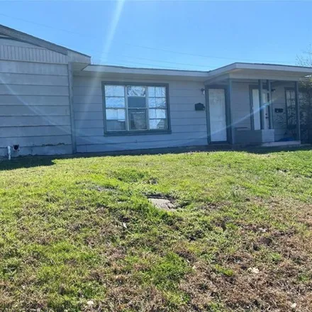 Buy this 4 bed house on 1 Mundt Drive in Denison, TX 75020